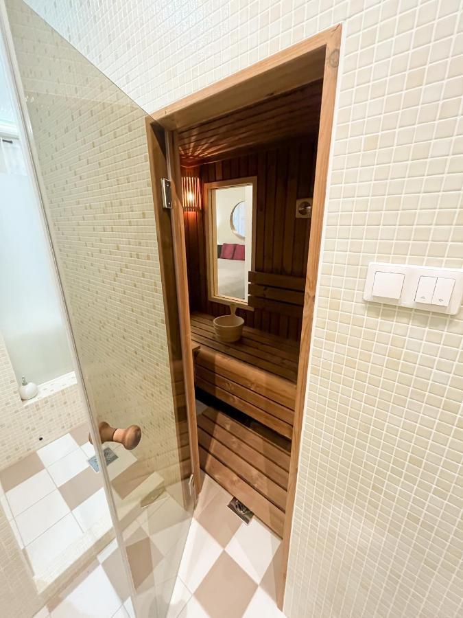 Sauna Studio At Synagogue Budapest Kültér fotó